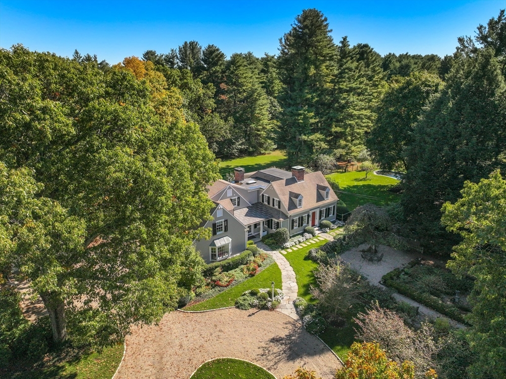 55 Willow Street, Dover, Massachusetts, 4 Bedrooms Bedrooms, 11 Rooms Rooms,4 BathroomsBathrooms,Residential,For Sale,Willow Street,73486735