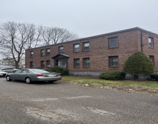 15 Weston Court, Braintree, Massachusetts, 2 Bedrooms Bedrooms, 4 Rooms Rooms,1 BathroomBathrooms,Residential Lease,For Rent,Weston Court,73486736