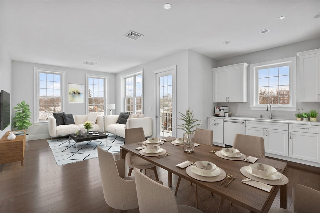 8 Sanborn Street, Reading, Massachusetts, 2 Bedrooms Bedrooms, 6 Rooms Rooms,2 BathroomsBathrooms,Residential Lease,For Rent,Sanborn Street,73486754