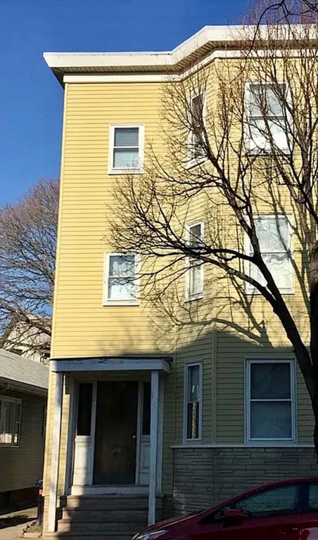 756 Saratoga St, Boston, Massachusetts, 3 Bedrooms Bedrooms, 5 Rooms Rooms,1 BathroomBathrooms,Residential Lease,For Rent,Saratoga St,73486766