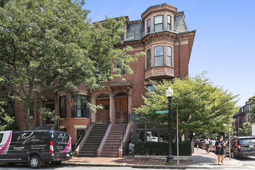 79 Dartmouth Street, Boston, Massachusetts, 2 Bedrooms Bedrooms, 4 Rooms Rooms,1 BathroomBathrooms,Residential Lease,For Rent,Dartmouth Street,73486855