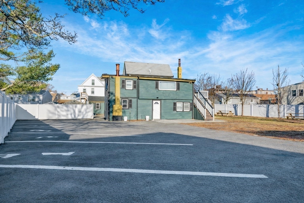 37 Cleveland St, Revere, Massachusetts, 9 Bedrooms Bedrooms, 21 Rooms Rooms,4 BathroomsBathrooms,Residential Income,For Sale,Cleveland St,73486873