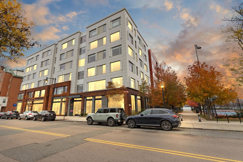 99 Sumner, Boston, Massachusetts, 2 Bedrooms Bedrooms, 6 Rooms Rooms,2 BathroomsBathrooms,Residential,For Sale,Sumner,73478804