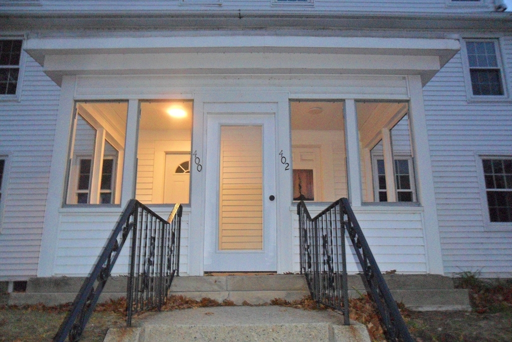 400 Concord Street, Framingham, Massachusetts, 3 Bedrooms Bedrooms, 9 Rooms Rooms,1.5 BathroomsBathrooms,Residential Lease,For Rent,Concord Street,73486924