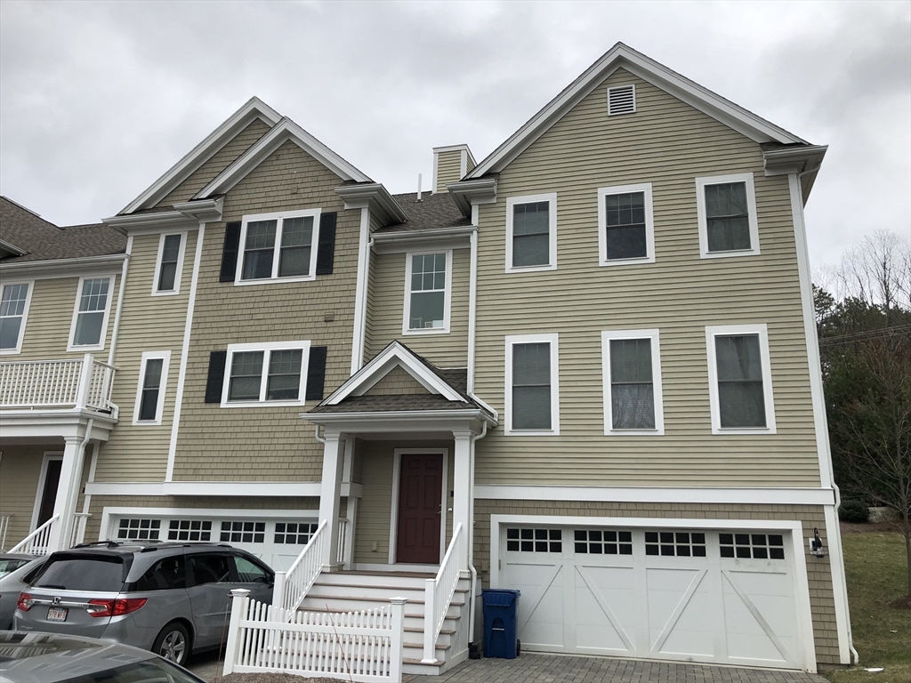 4 Reserve Way, Burlington, Massachusetts, 4 Bedrooms Bedrooms, 7 Rooms Rooms,3 BathroomsBathrooms,Residential Lease,For Rent,Reserve Way,73486923