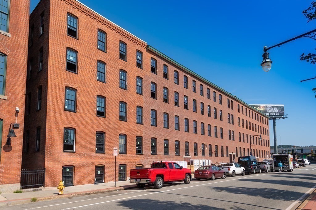 28 Water Street, Worcester, Massachusetts, 2 Rooms Rooms,1 BathroomBathrooms,Residential Lease,For Rent,Water Street,73487034