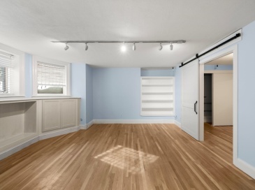 242 Beacon St, Boston, Massachusetts, 1 Bedroom Bedrooms, 3 Rooms Rooms,1 BathroomBathrooms,Residential Lease,For Rent,Beacon St,73472117 242 Beacon St, Boston, Massachusetts, 1 Bedroom Bedrooms, 3 Rooms Rooms,1 BathroomBathrooms,Residential Lease,For Rent,Beacon St,73472117