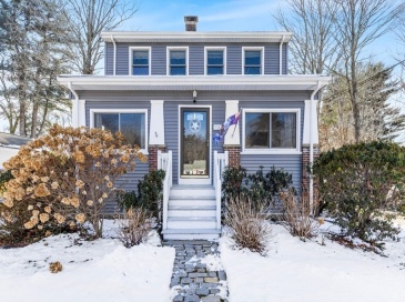184 Belcher St, Holbrook, Massachusetts, 4 Bedrooms Bedrooms, 8 Rooms Rooms,1.5 BathroomsBathrooms,Residential,For Sale,Belcher St,73469666 184 Belcher St, Holbrook, Massachusetts, 4 Bedrooms Bedrooms, 8 Rooms Rooms,1.5 BathroomsBathrooms,Residential,For Sale,Belcher St,73469666