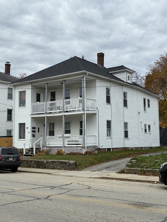 89 Worcester St, Southbridge, Massachusetts, 5 Bedrooms Bedrooms, 12 Rooms Rooms,2 BathroomsBathrooms,Residential Income,For Sale,Worcester St,73452768