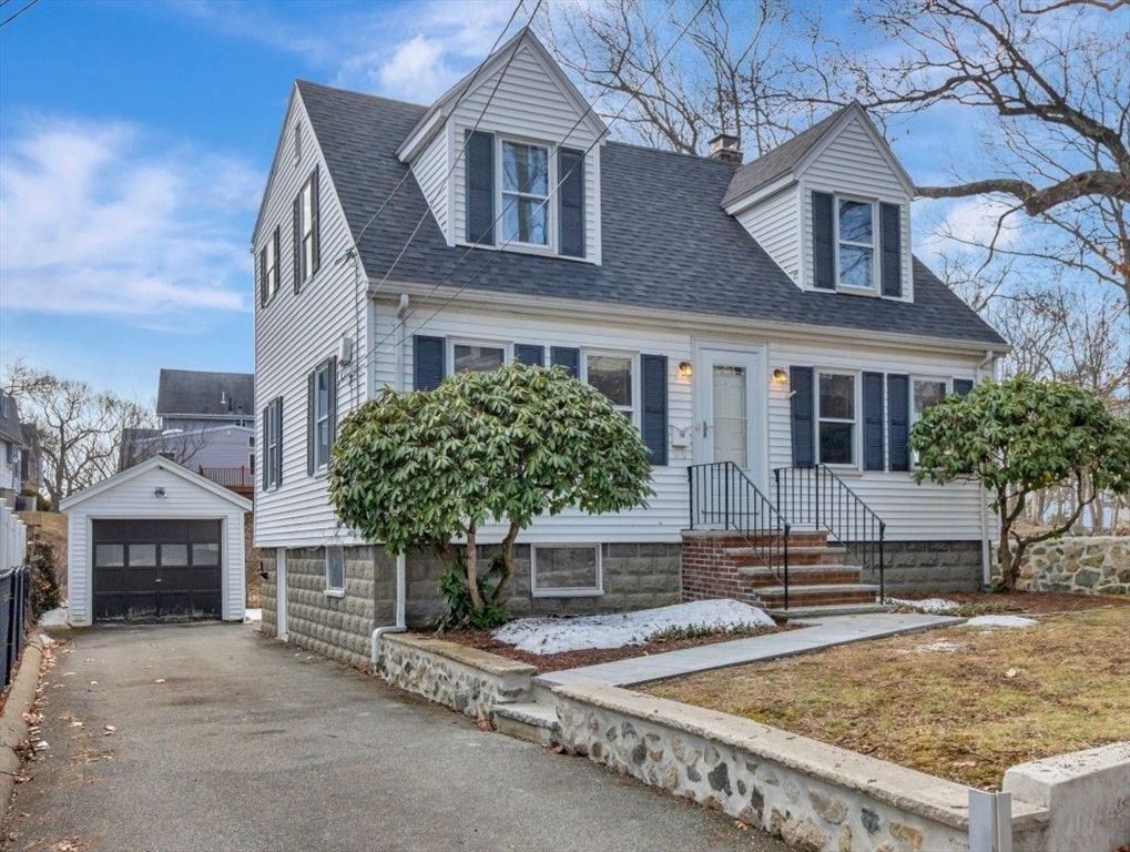 10 Allison Rd, Saugus, Massachusetts, 4 Bedrooms Bedrooms, 7 Rooms Rooms,1.5 BathroomsBathrooms,Residential,For Sale,Allison Rd,73483289