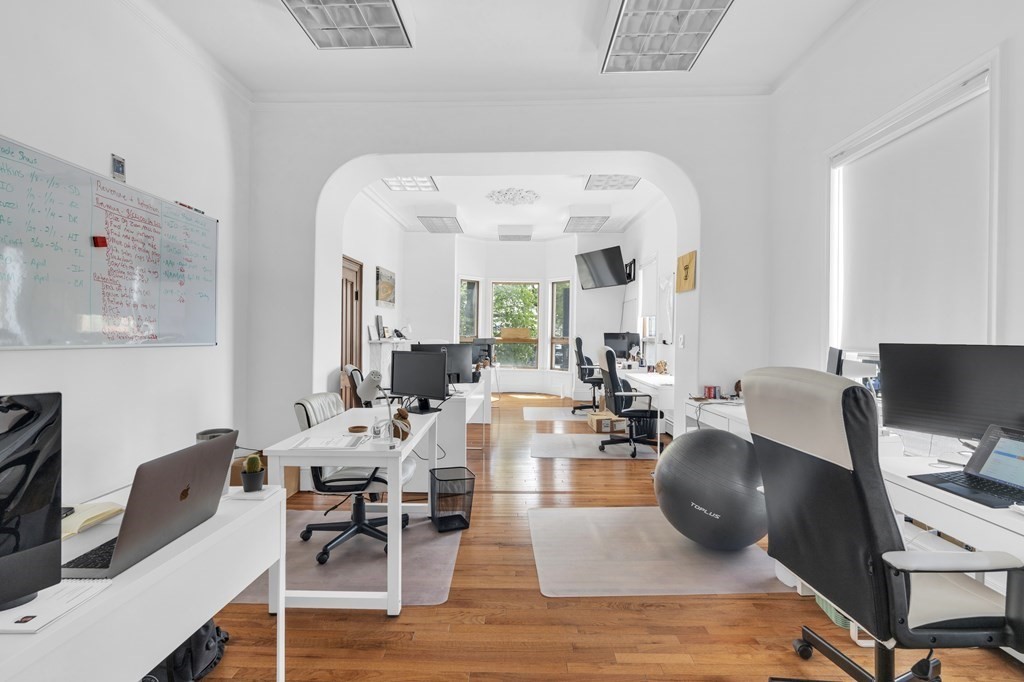 754 E Broadway, Boston, Massachusetts, ,Commercial Sale,For Sale,E Broadway,73487018