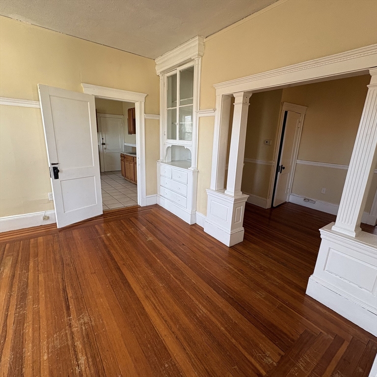 46 Armandine, Boston, Massachusetts, 3 Bedrooms Bedrooms, 6 Rooms Rooms,1 BathroomBathrooms,Residential Lease,For Rent,Armandine,73487030