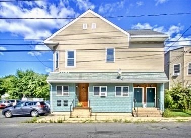 29 Parsons St, Easthampton, Massachusetts, 2 Bedrooms Bedrooms, 4 Rooms Rooms,1 BathroomBathrooms,Residential,For Sale,Parsons St,73487051
