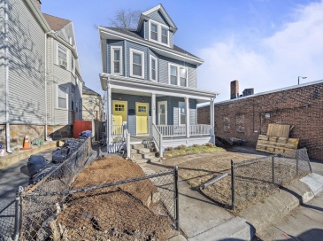 140 Devon Street, Boston, Massachusetts, 2 Bedrooms Bedrooms, 5 Rooms Rooms,1 BathroomBathrooms,Residential Lease,For Rent,Devon Street,73487070