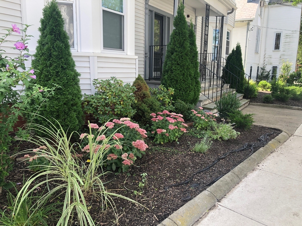 51 College Ave., Somerville, Massachusetts, 2 Bedrooms Bedrooms, 5 Rooms Rooms,1 BathroomBathrooms,Residential Lease,For Rent,College Ave.,73487069