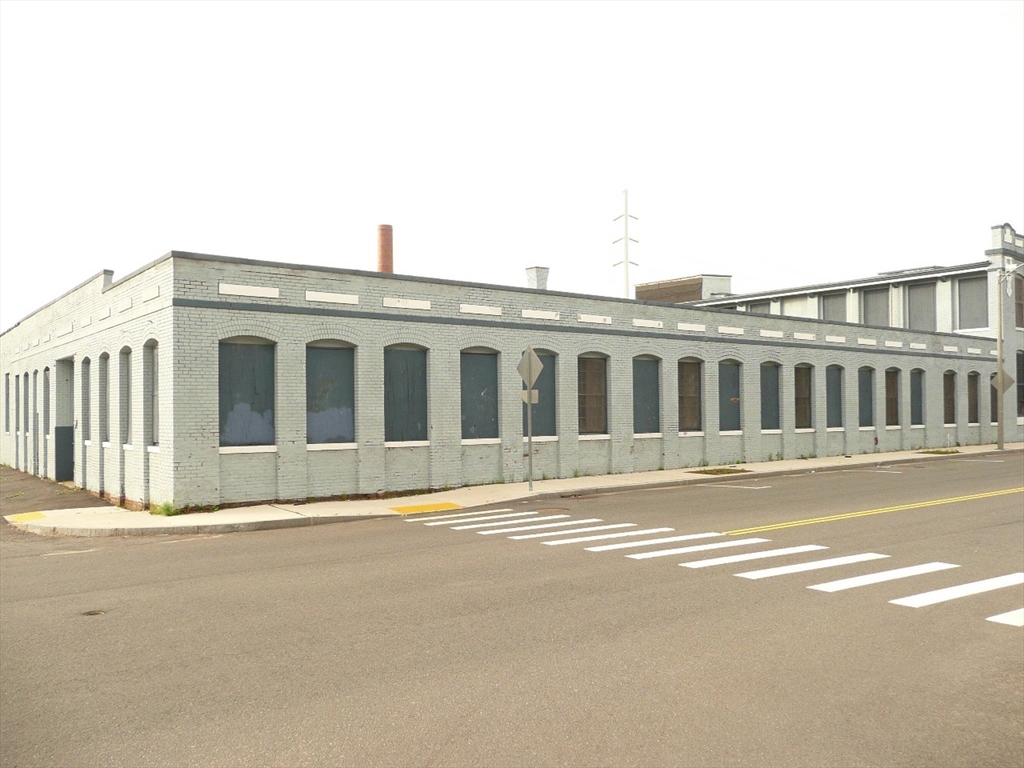 16 Commercial St, Holyoke, Massachusetts, ,Commercial Sale,For Sale,Commercial St,73487087