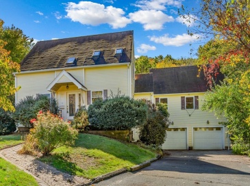 56 Country Ln, Marlborough, Massachusetts, 3 Bedrooms Bedrooms, 6 Rooms Rooms,4 BathroomsBathrooms,Residential,For Sale,Country Ln,73446854