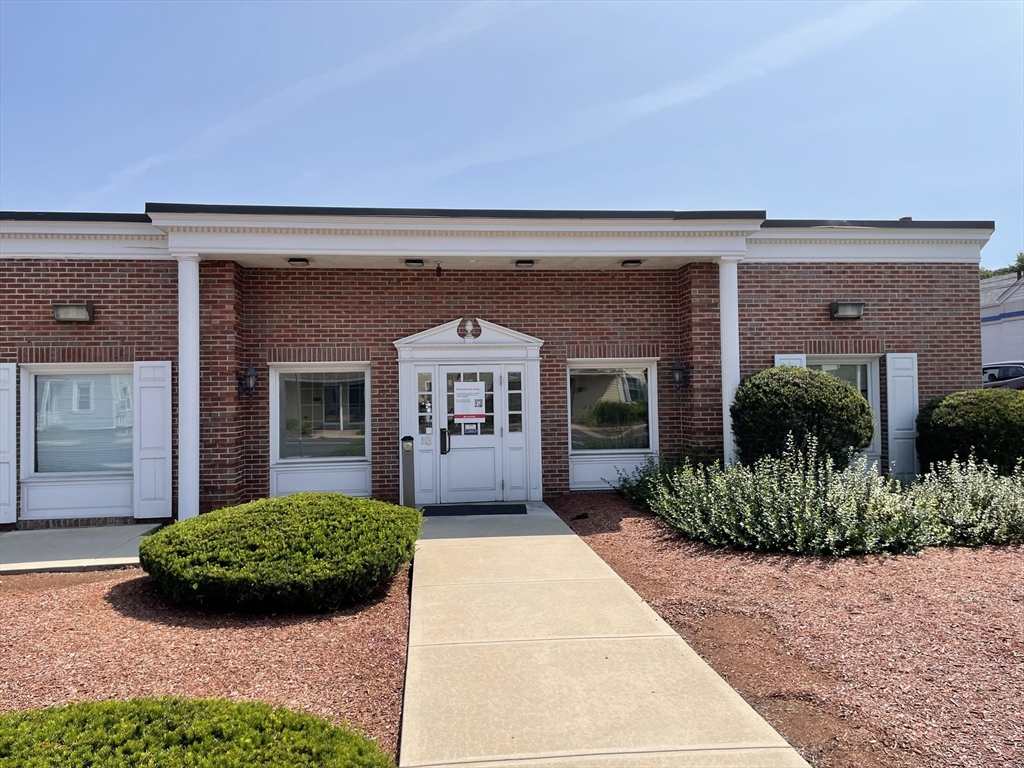 211 North Main, Andover, Massachusetts, ,Commercial Sale,For Sale,North Main,73464053