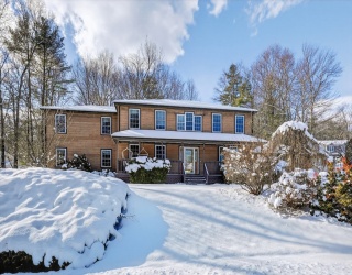 11 Yeoman Rd, Charlton, Massachusetts, 4 Bedrooms Bedrooms, 8 Rooms Rooms,2.5 BathroomsBathrooms,Residential,For Sale,Yeoman Rd,73471096