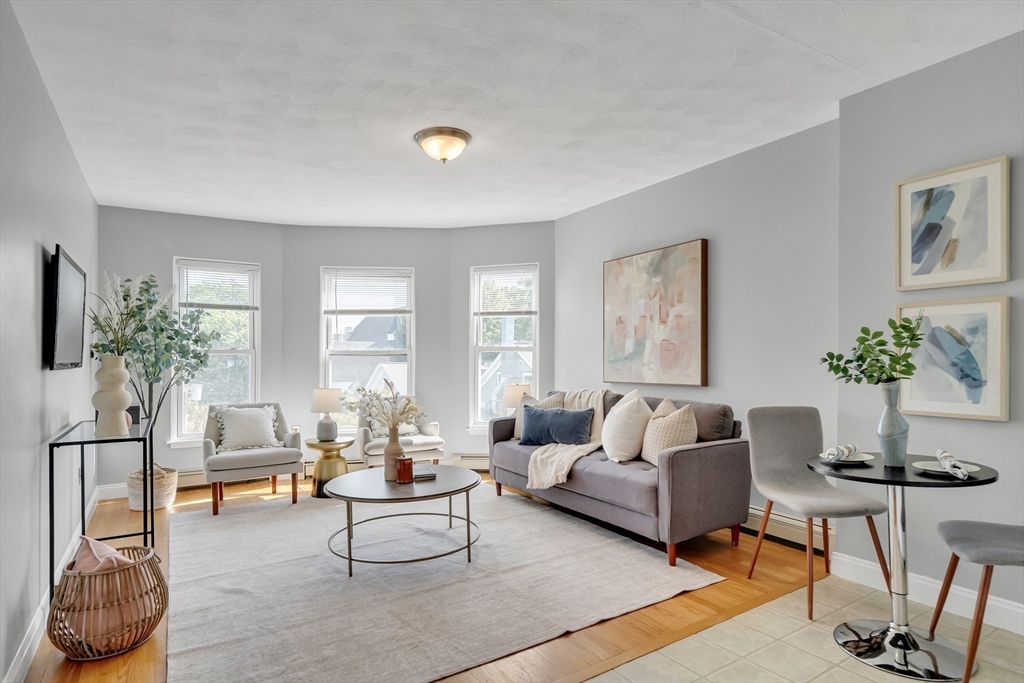 73 River St., Cambridge, Massachusetts, 1 Bedroom Bedrooms, 3 Rooms Rooms,1 BathroomBathrooms,Residential Lease,For Rent,River St.,73471521