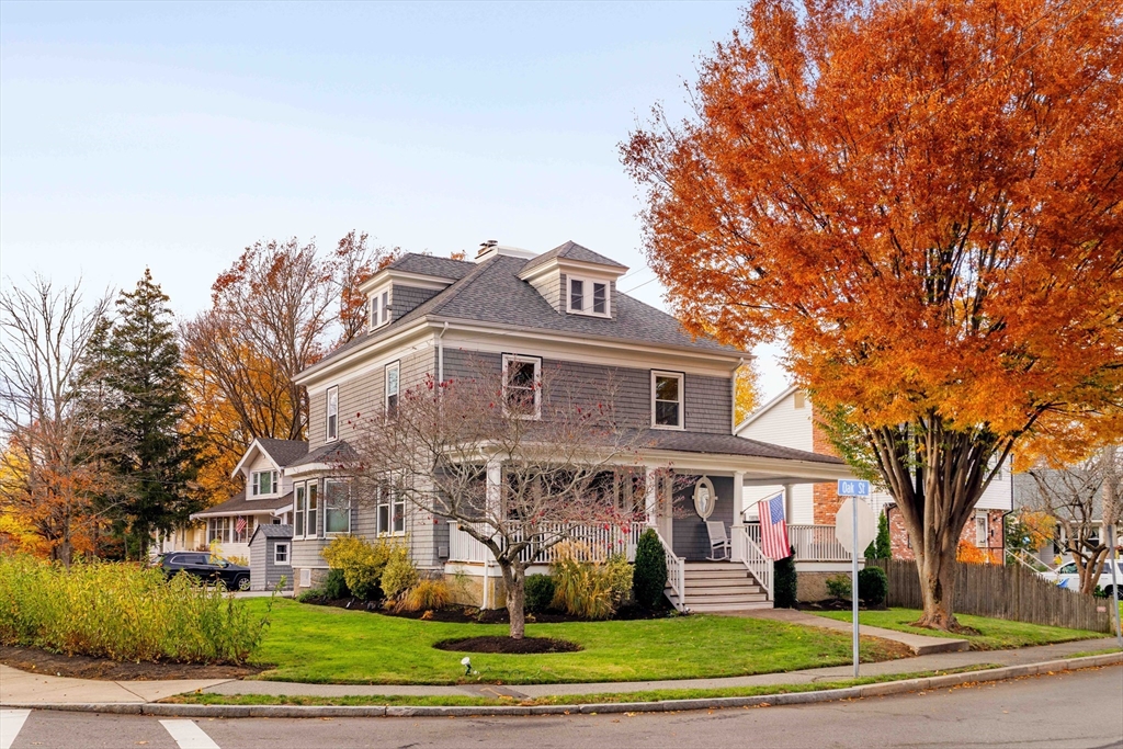 6 Oak Street, Braintree, Massachusetts, 4 Bedrooms Bedrooms, 7 Rooms Rooms,1.5 BathroomsBathrooms,Residential,For Sale,Oak Street,73455667