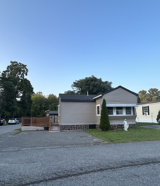189 Lakeview Street, Tewksbury, Massachusetts, 3 Bedrooms Bedrooms, 5 Rooms Rooms,1 BathroomBathrooms,Residential,For Sale,Lakeview Street,73416055