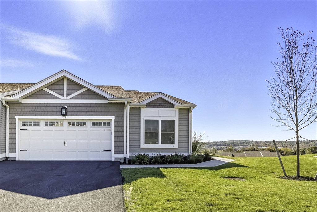 22 Horizon Dr, Millbury, Massachusetts, 2 Bedrooms Bedrooms, 6 Rooms Rooms,2 BathroomsBathrooms,Residential Lease,For Rent,Horizon Dr,73466892