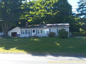 245 Park St, Easthampton, Massachusetts, 2 Bedrooms Bedrooms, 5 Rooms Rooms,1.5 BathroomsBathrooms,Residential,For Sale,Park St,73448403 245 Park St, Easthampton, Massachusetts, 2 Bedrooms Bedrooms, 5 Rooms Rooms,1.5 BathroomsBathrooms,Residential,For Sale,Park St,73448403