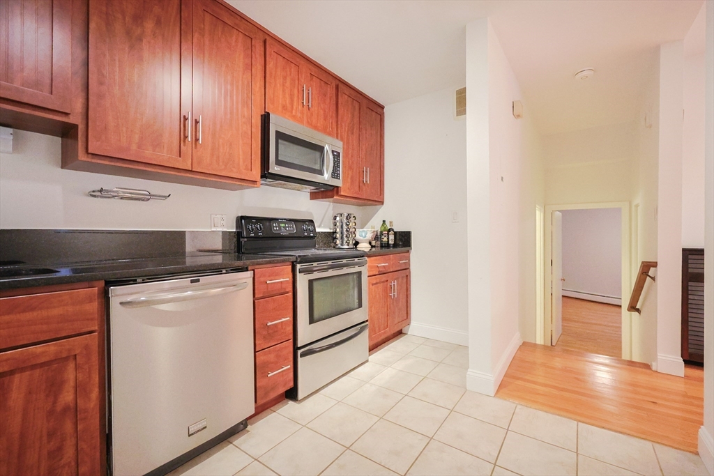 69 East Berkeley St, Boston, Massachusetts, 1 Bedroom Bedrooms, 3 Rooms Rooms,1 BathroomBathrooms,Residential,For Sale,East Berkeley St,73487163
