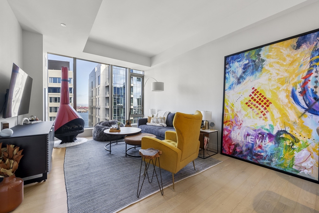 133 Seaport Boulevard, Boston, Massachusetts, 1 Bedroom Bedrooms, 3 Rooms Rooms,1 BathroomBathrooms,Residential,For Sale,Seaport Boulevard,73487167