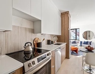 87 Oxford Street, Lynn, Massachusetts, 1 Bedroom Bedrooms, 3 Rooms Rooms,1 BathroomBathrooms,Residential Lease,For Rent,Oxford Street,73487253