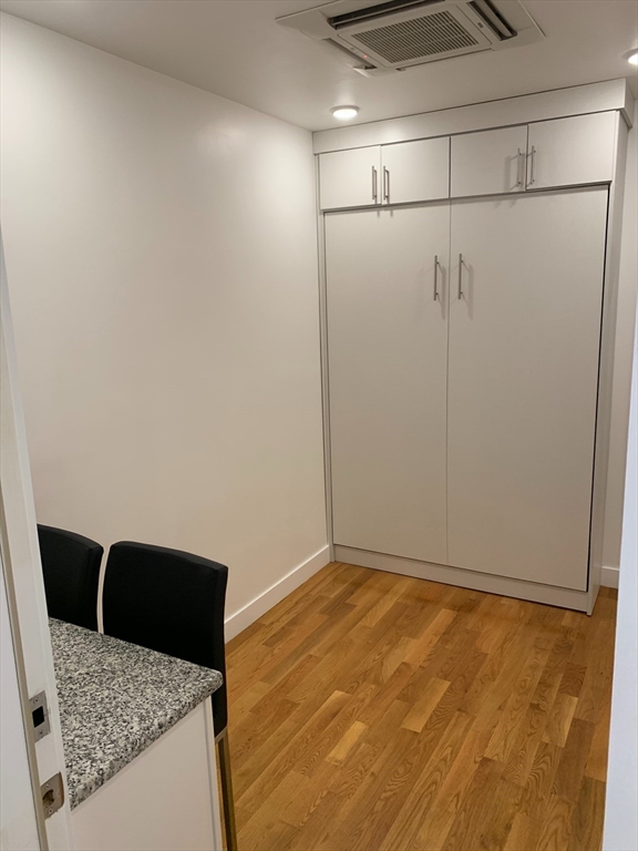 21 Fifth St, Chelsea, Massachusetts, 1 Room Rooms,1 BathroomBathrooms,Residential Lease,For Rent,Fifth St,73487257