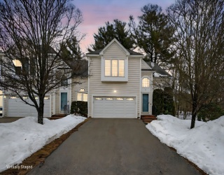 1 Knowlton Circle, Upton, Massachusetts, 4 Bedrooms Bedrooms, 9 Rooms Rooms,2.5 BathroomsBathrooms,Residential,For Sale,Knowlton Circle,73487287