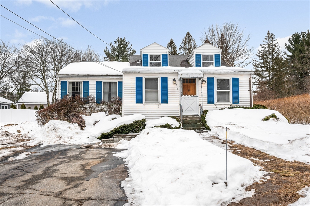 126 Groton Road, Chelmsford, Massachusetts, 3 Bedrooms Bedrooms, 8 Rooms Rooms,1 BathroomBathrooms,Residential,For Sale,Groton Road,73487344