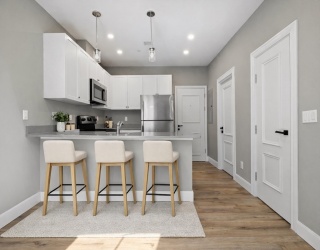 3 Burke Lane, Wellesley, Massachusetts, 2 Bedrooms Bedrooms, 5 Rooms Rooms,2.5 BathroomsBathrooms,Residential Lease,For Rent,Burke Lane,73487343