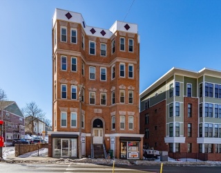 301-305 Dudley Street, Boston, Massachusetts, 31 Bedrooms Bedrooms, 60 Rooms Rooms,15 BathroomsBathrooms,Residential Income,For Sale,Dudley Street,73487348
