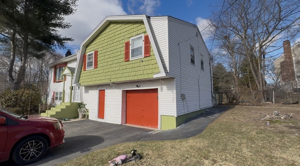 9 Fernandez Cir, Randolph, Massachusetts, 5 Bedrooms Bedrooms, 8 Rooms Rooms,2.5 BathroomsBathrooms,Residential,For Sale,Fernandez Cir,73487354