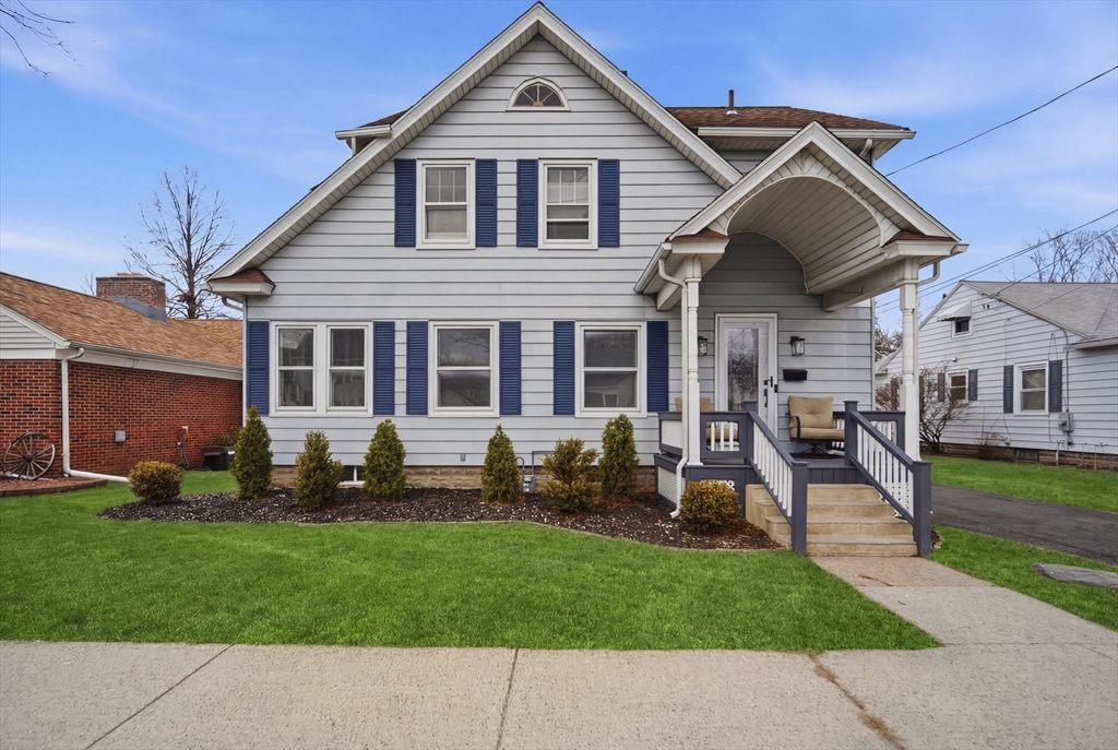 156 Farnsworth St, Chicopee, Massachusetts, 3 Bedrooms Bedrooms, 7 Rooms Rooms,2 BathroomsBathrooms,Residential,For Sale,Farnsworth St,73487390