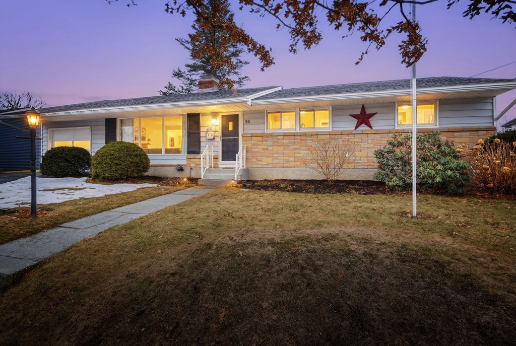 93 Blue Bell Rd, Worcester, Massachusetts, 3 Bedrooms Bedrooms, 7 Rooms Rooms,2 BathroomsBathrooms,Residential,For Sale,Blue Bell Rd,73487400