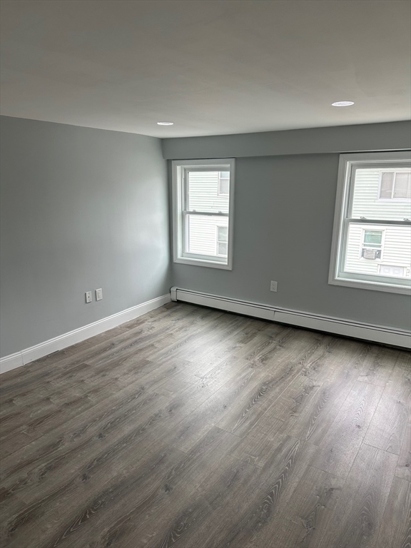 242 Main Street, Ashland, Massachusetts, 1 Bedroom Bedrooms, 3 Rooms Rooms,1 BathroomBathrooms,Residential Lease,For Rent,Main Street,73487427