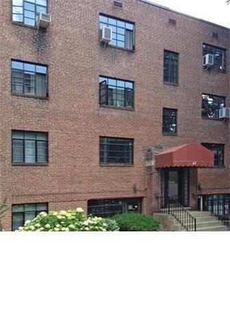 69A Strathmore Street, Boston, Massachusetts, 2 Bedrooms Bedrooms, 4 Rooms Rooms,1 BathroomBathrooms,Residential,For Sale,Strathmore Street,73487358