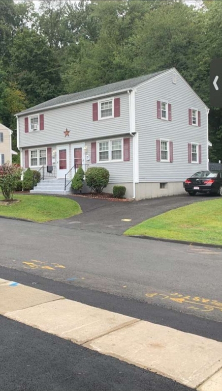 48-50 Elm Circle, West Springfield, Massachusetts, 4 Bedrooms Bedrooms, 8 Rooms Rooms,2 BathroomsBathrooms,Residential Income,For Sale,Elm Circle,73487432