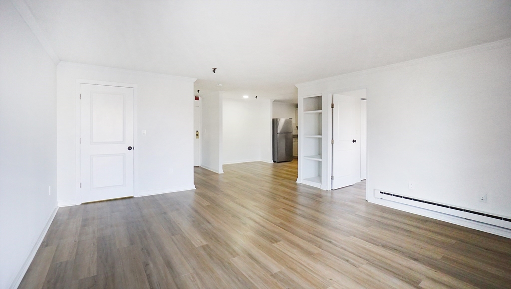 115 W Squantum St, Quincy, Massachusetts, 1 Bedroom Bedrooms, 4 Rooms Rooms,1 BathroomBathrooms,Residential,For Sale,W Squantum St,73487433