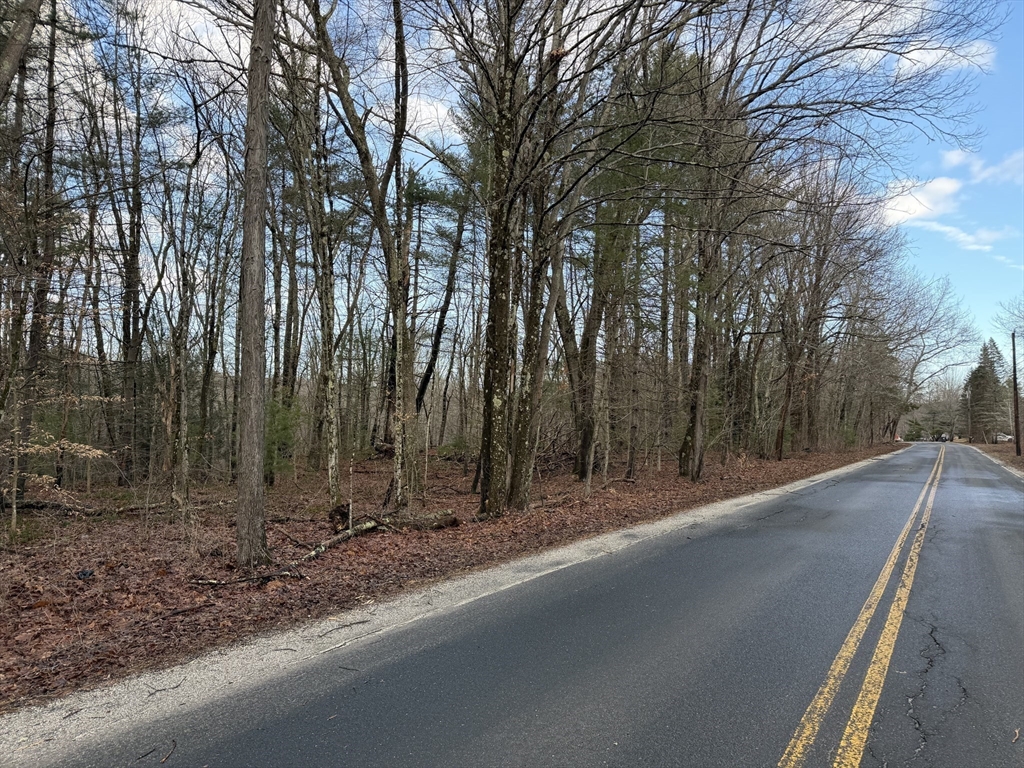 202 Brickyard Rd, Southampton, Massachusetts, ,Land,For Sale,Brickyard Rd,73487544