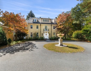 204 Ridge Street, Millis, Massachusetts, 6 Bedrooms Bedrooms, 18 Rooms Rooms,3 BathroomsBathrooms,Residential,For Sale,Ridge Street,73487582