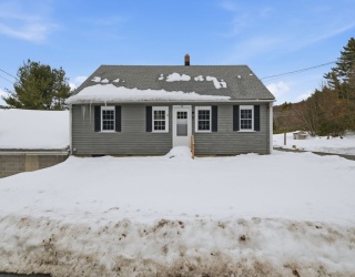 46 Smith St, Palmer, Massachusetts, 3 Bedrooms Bedrooms, 5 Rooms Rooms,3 BathroomsBathrooms,Residential,For Sale,Smith St,73487623
