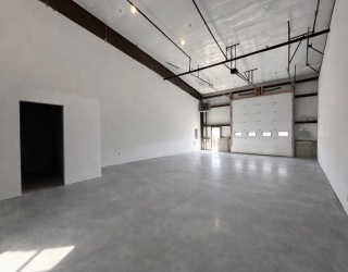 128 Newbury Street, Peabody, Massachusetts, ,Commercial Lease,For Rent,Newbury Street,73487650