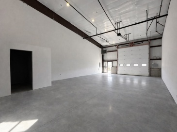 128 Newbury Street, Peabody, Massachusetts, ,Commercial Lease,For Rent,Newbury Street,73487650 128 Newbury Street, Peabody, Massachusetts, ,Commercial Lease,For Rent,Newbury Street,73487650