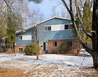 225 West Plain Street, Wayland, Massachusetts, 3 Bedrooms Bedrooms, 6 Rooms Rooms,2.5 BathroomsBathrooms,Residential,For Sale,West Plain Street,73472380