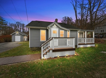 315 Stafford St, Leicester, Massachusetts, 2 Bedrooms Bedrooms, 5 Rooms Rooms,1 BathroomBathrooms,Residential,For Sale,Stafford St,73458384 315 Stafford St, Leicester, Massachusetts, 2 Bedrooms Bedrooms, 5 Rooms Rooms,1 BathroomBathrooms,Residential,For Sale,Stafford St,73458384